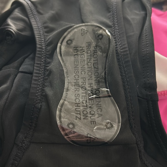 Meet Curve - Picture 4 of 4